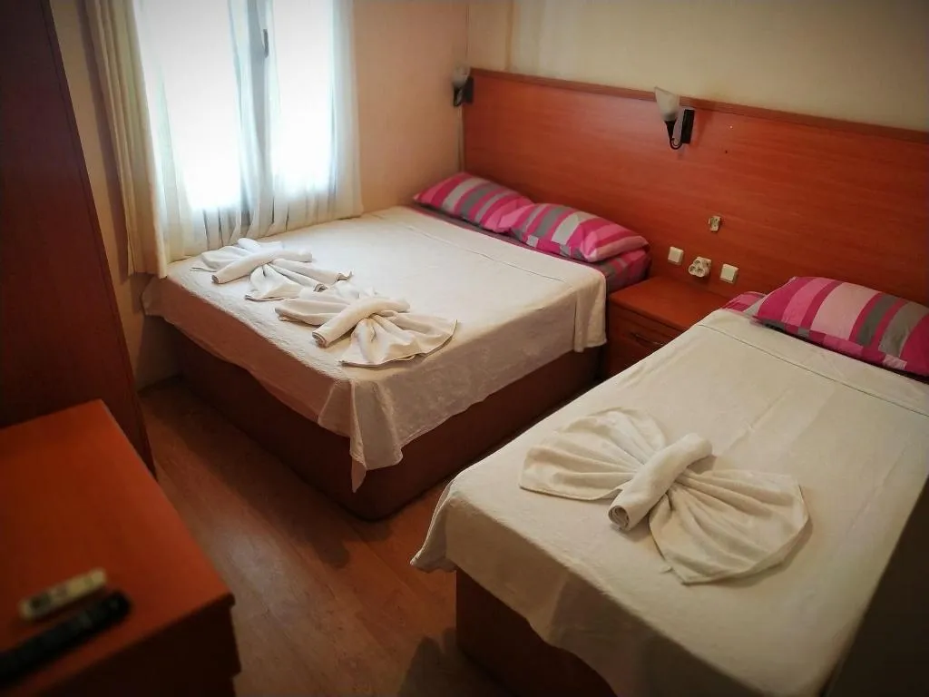 Room, Yalcin Hotel, Izmir