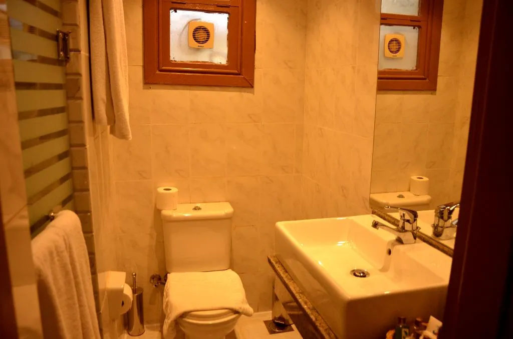 FAMILY ROOM CAPACITY 4 Room, Dive Inn Resort, Red Sea Riviera