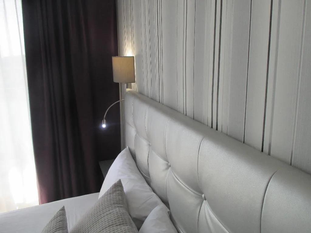 TRIPLE SUPERIOR Room, Fenals Garden, Costa Brava