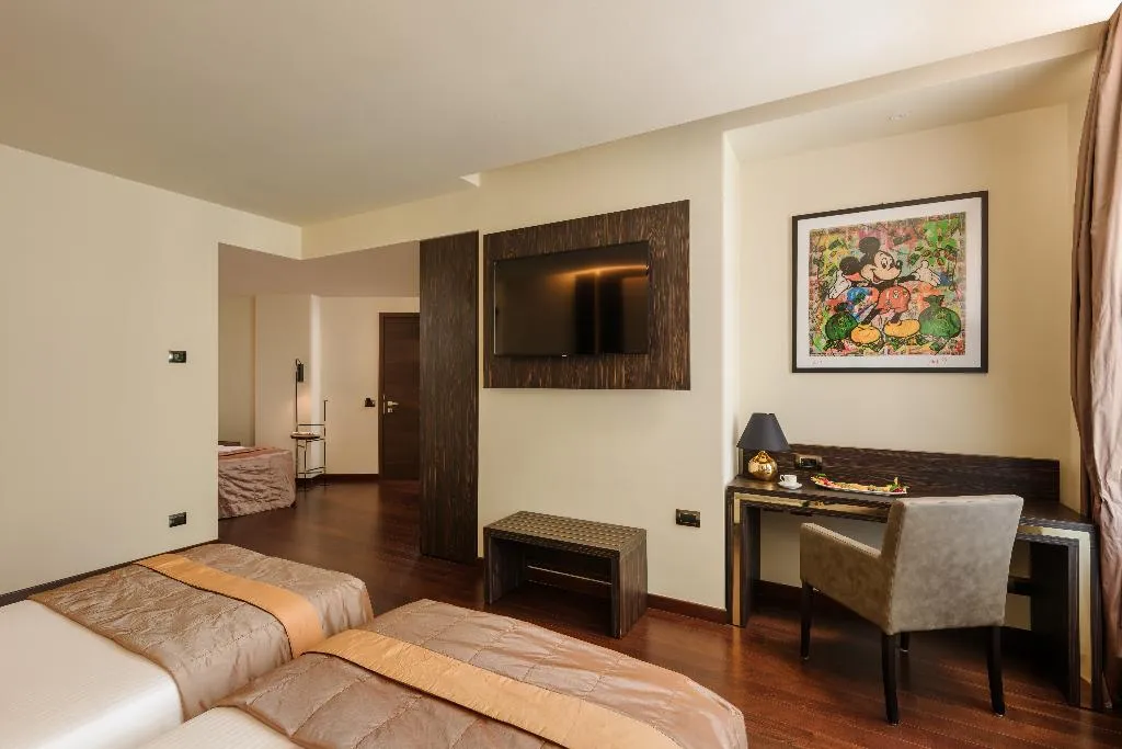 TRIPLE EXECUTIVE Room, The Square Milano Duomo, Milan