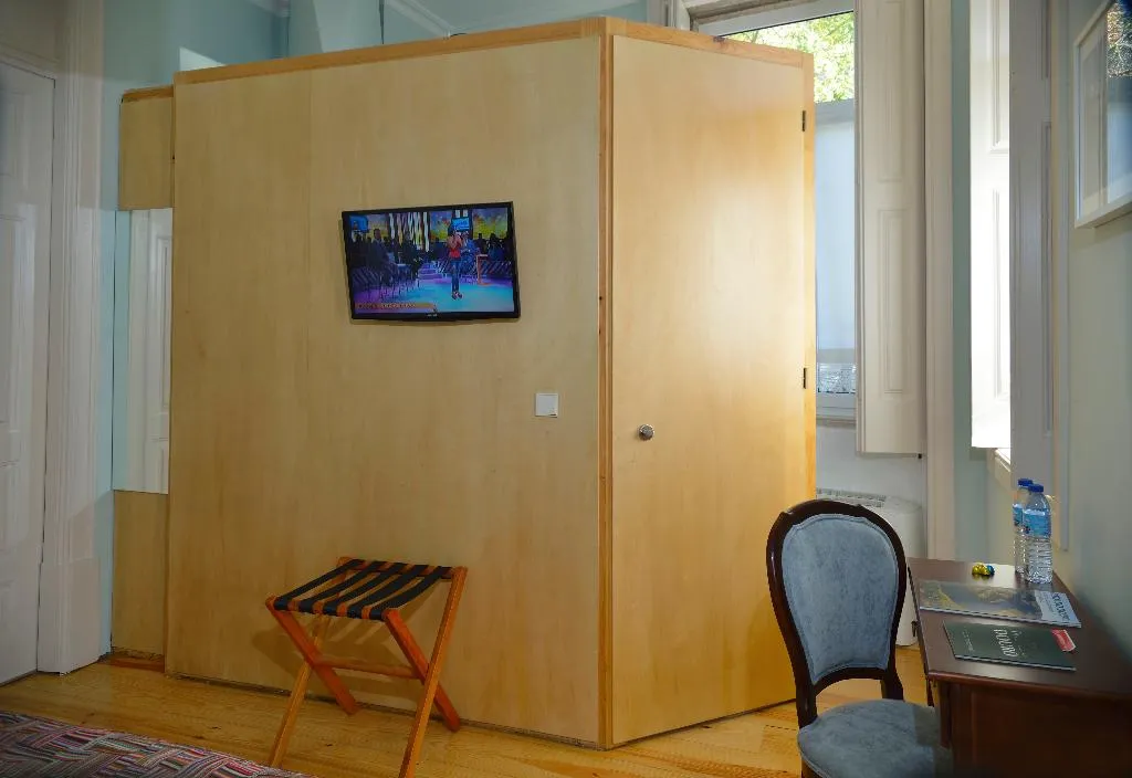 Double or Twin GARDEN VIEW Room, Dukes Corner Guest House, Porto