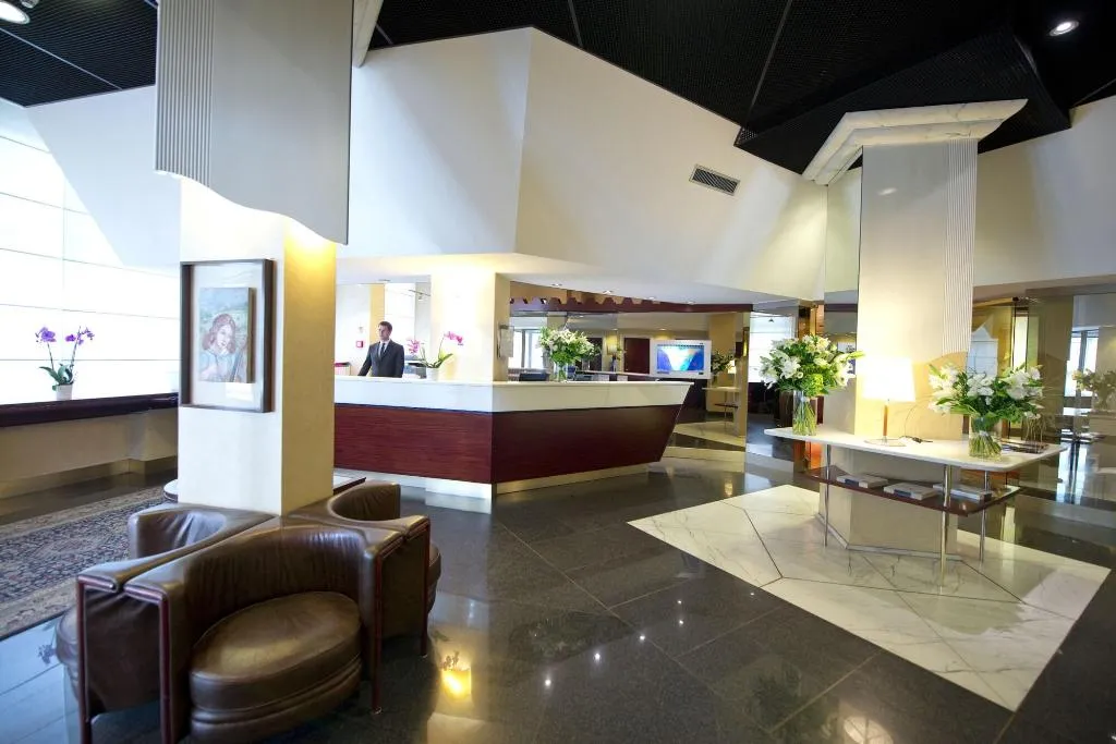 Lobby, D'Este, Milan