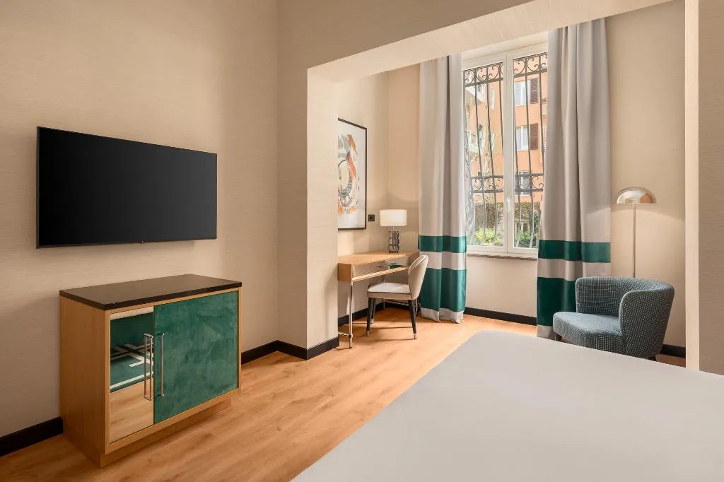 DOUBLE DELUXE Room, Room Mate Collection Mia, Rome Colosseum, Rome