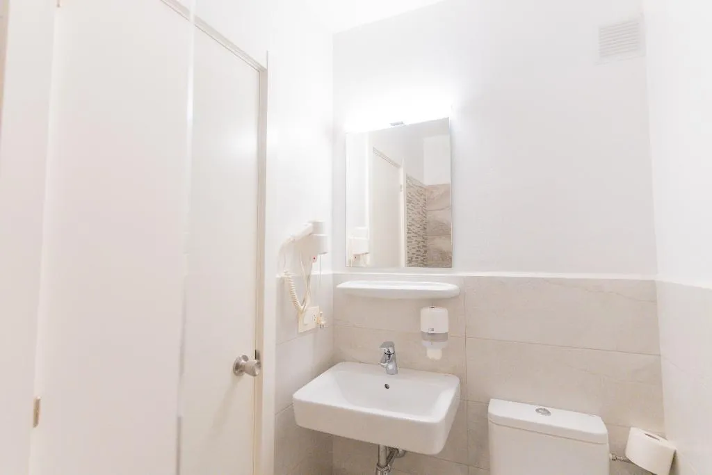 STUDIO CAPACITY 1 Room, Aparthotel Loar Ferreries, Menorca