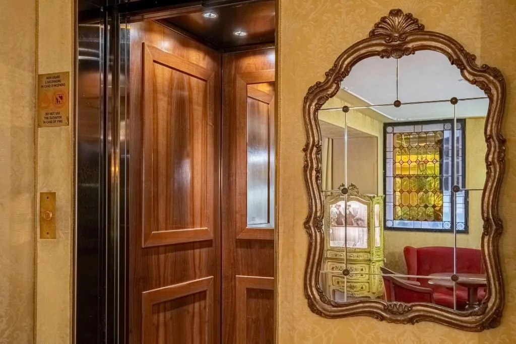 Lobby, Bel Sito e Berlino, Venice