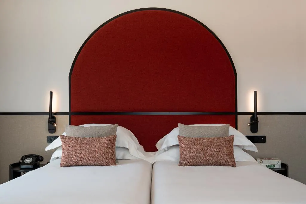 SINGLE SUPERIOR WITH TERRACE Room, The Editory Garden Baixa Porto Hotel, Porto