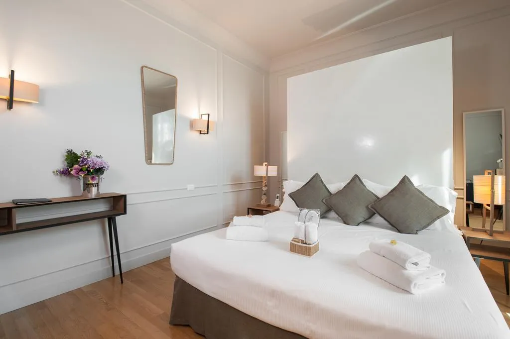 SUITE WITH TERRACE Room, Hotel Lungarno Vespucci 50, Florence
