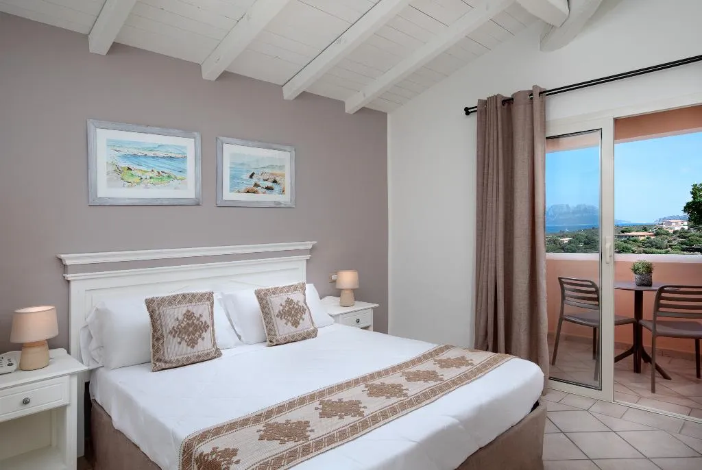 DOUBLE CLASSIC SEA VIEW Room, VOI Colonna Village, Olbia