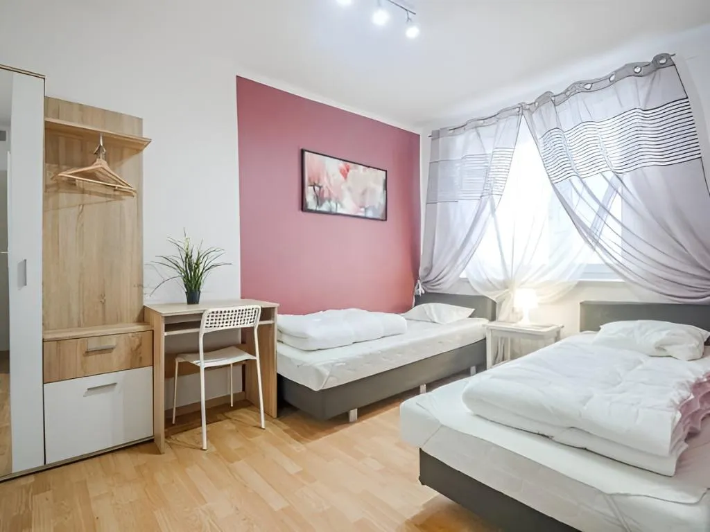 TWIN WITH SHARED BATHROOM Room, Lorf Hostel&Coffee, Krakow