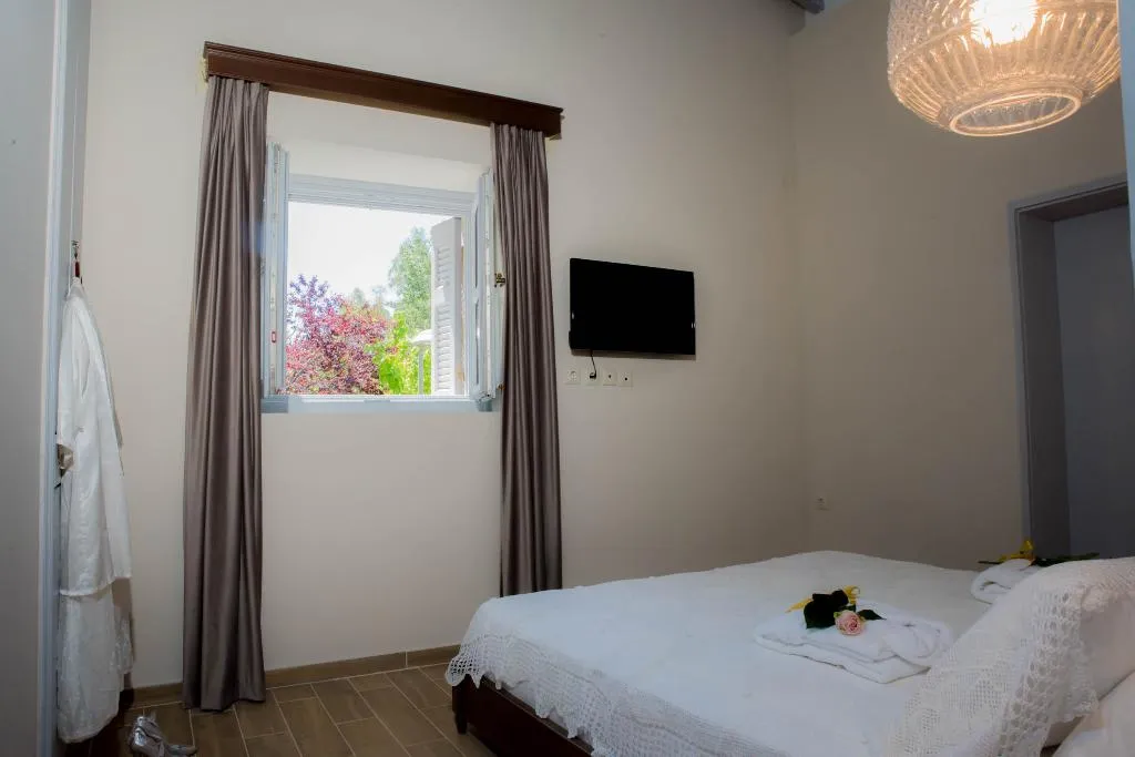 SUITE TWO BEDROOMS Room, Kyria Boutique House, Athens