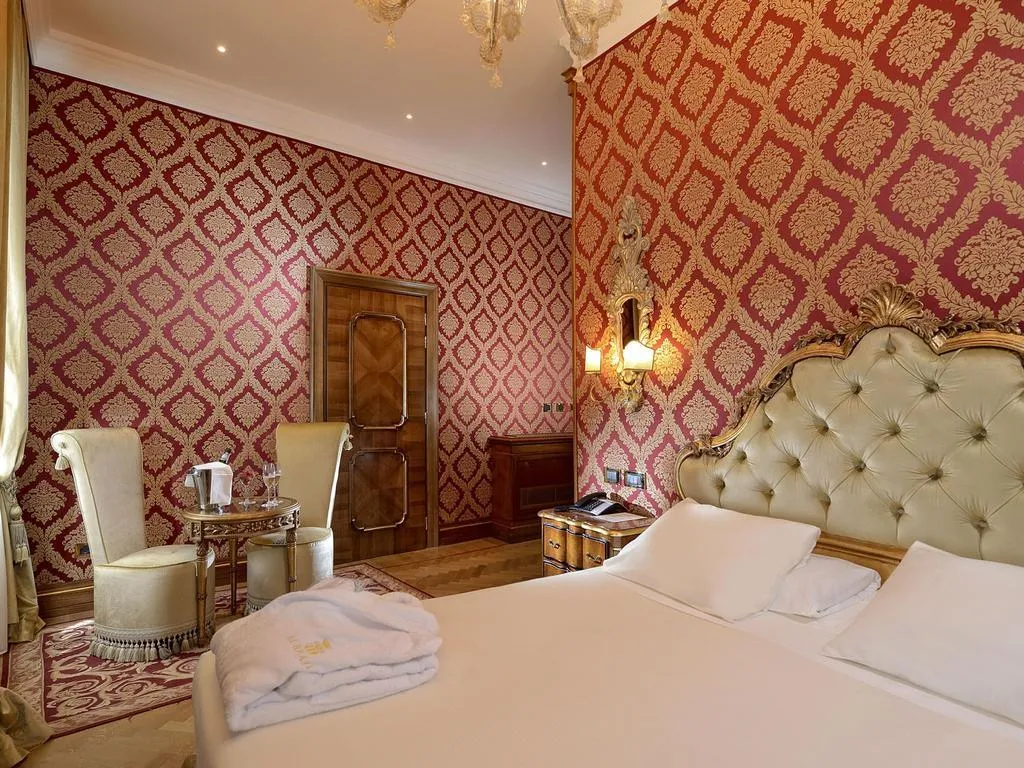 Double or Twin SUPERIOR Room, Ai Reali Hotel, Venice