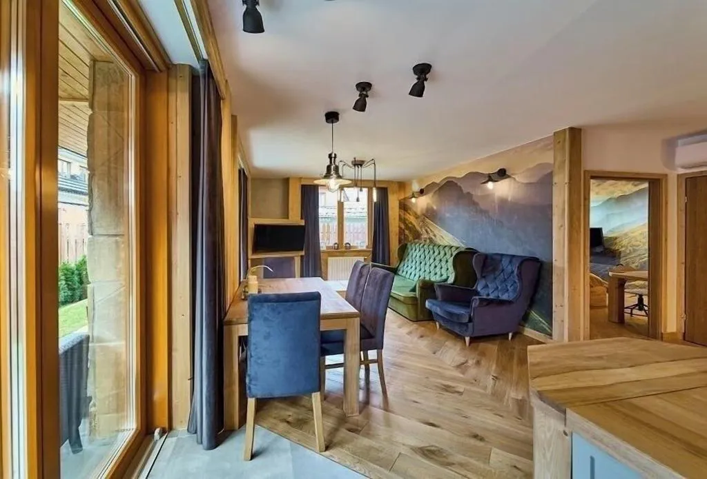 Room, ApartHotel Giewont, Krakow