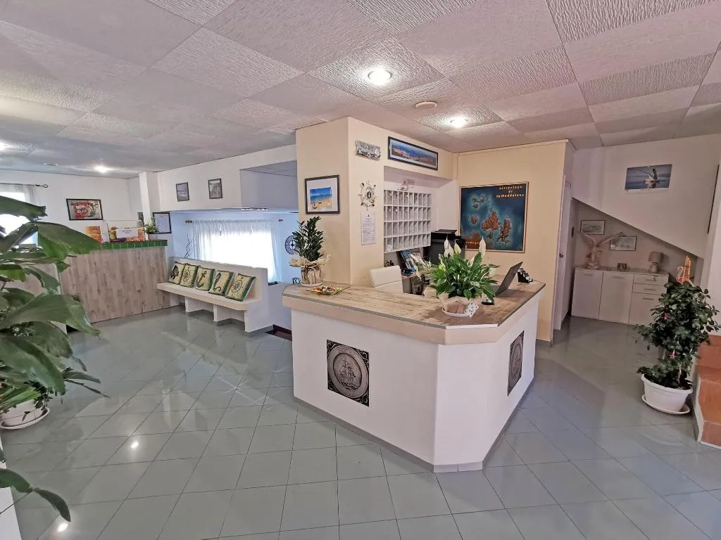 Lobby, Del Molo, Olbia