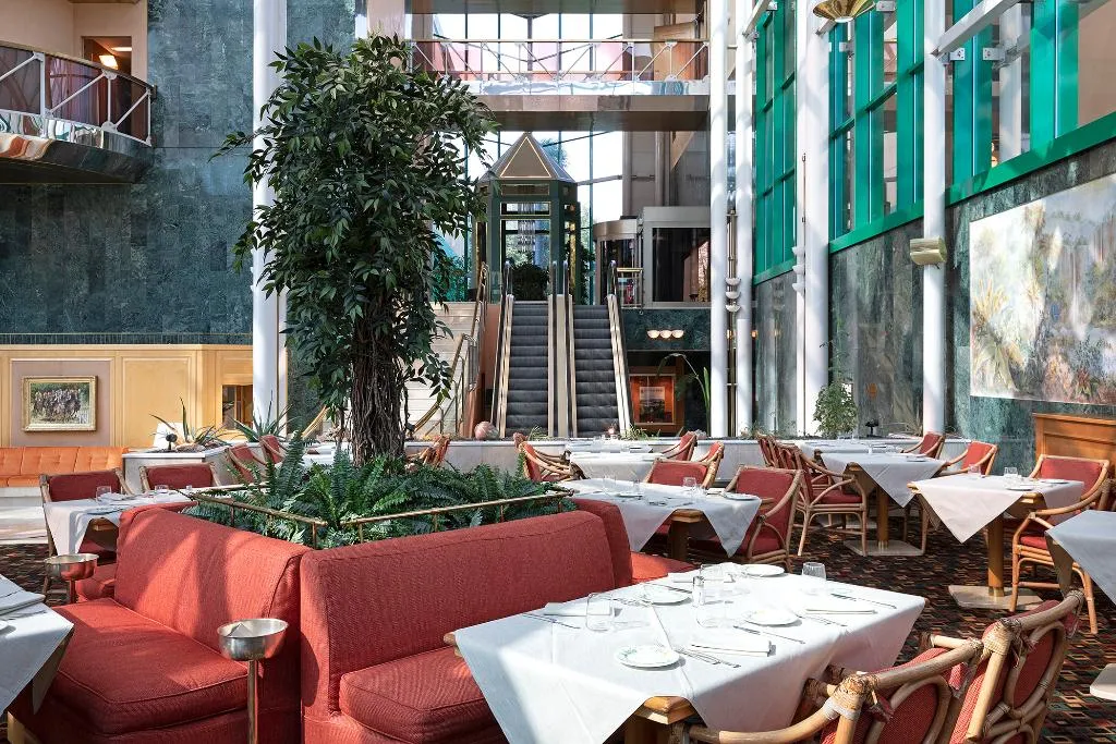 Restaurant, Royal Garden Hotel, Milan
