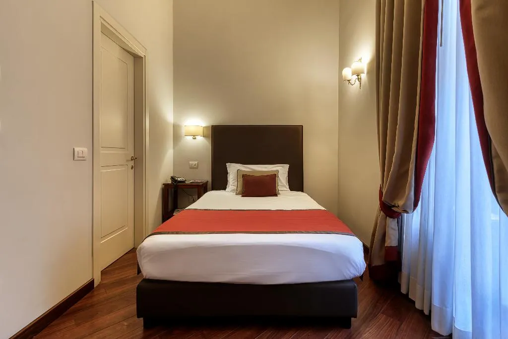 DOUBLE SINGLE USE COMFORT Room, Decumani Hotel de Charme, Naples