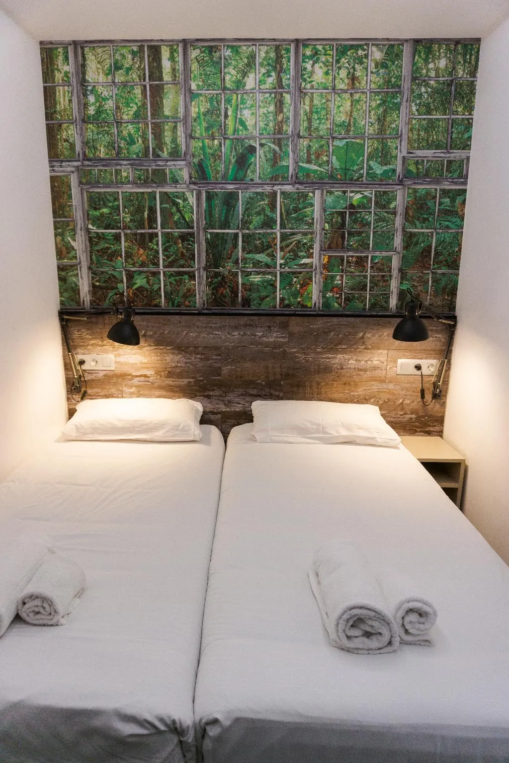 TWIN TWO BEDS Room, Fontanella Green House, Barcelona