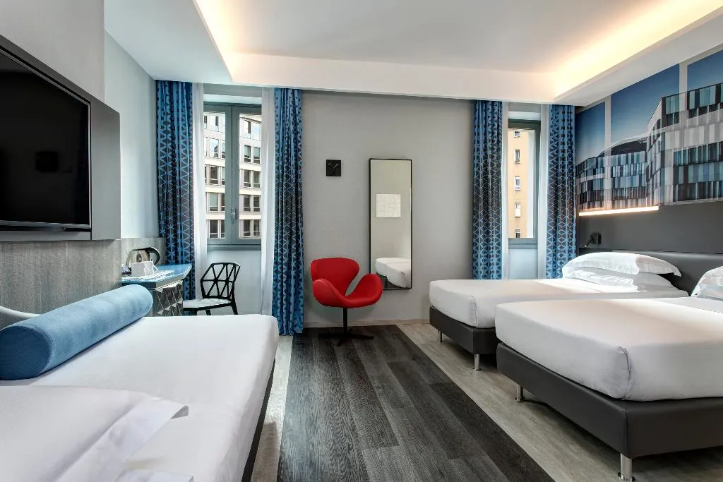 TRIPLE STANDARD Room, iQ Hotel Milano, Milan