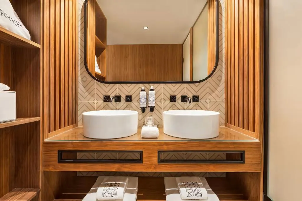 TWIN DELUXE Room, Fontinha Porto A Trademark Collection By Wyndham, Porto