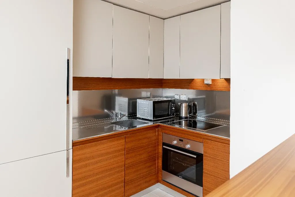 APARTMENT TWO BEDROOMS Room, Radisson Blu Residence Dubai Marina, Dubai