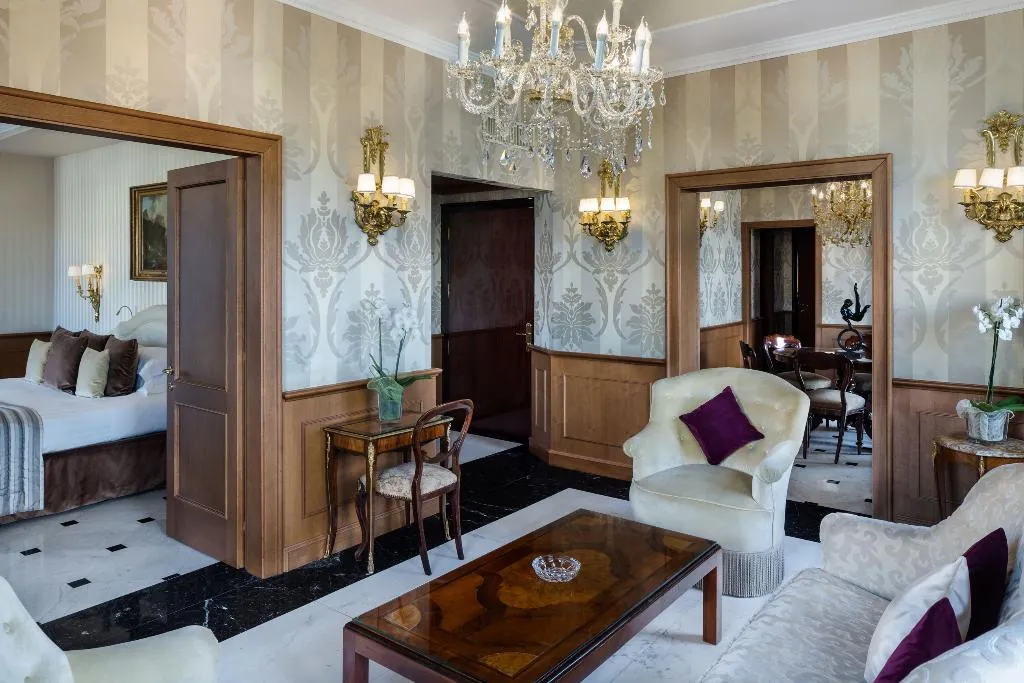 Room, Baglioni Hotel Regina, Rome