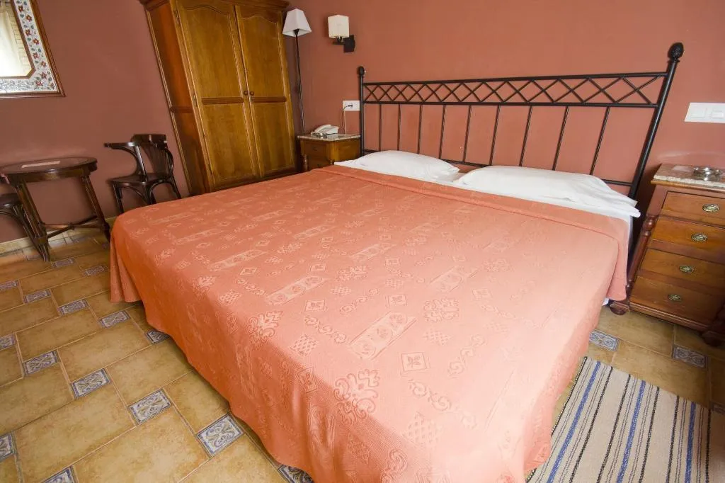 Room, Hostal Nueva Andalucía, Andalucia