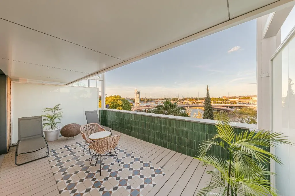 DOUBLE SINGLE USE SUPERIOR RIVER VIEW Room, Ribera de Triana Hotel, Seville