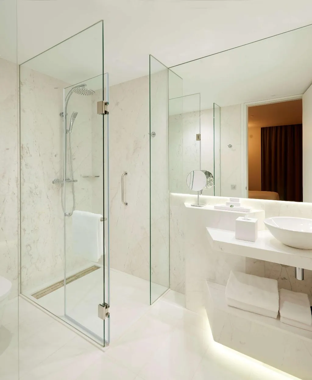 Room, Hyatt Centric Gran Via Madrid, Madrid