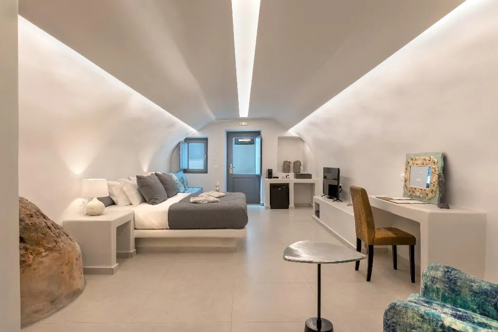 SUITE STANDARD Room, Tramonto Secret Villas, Santorini