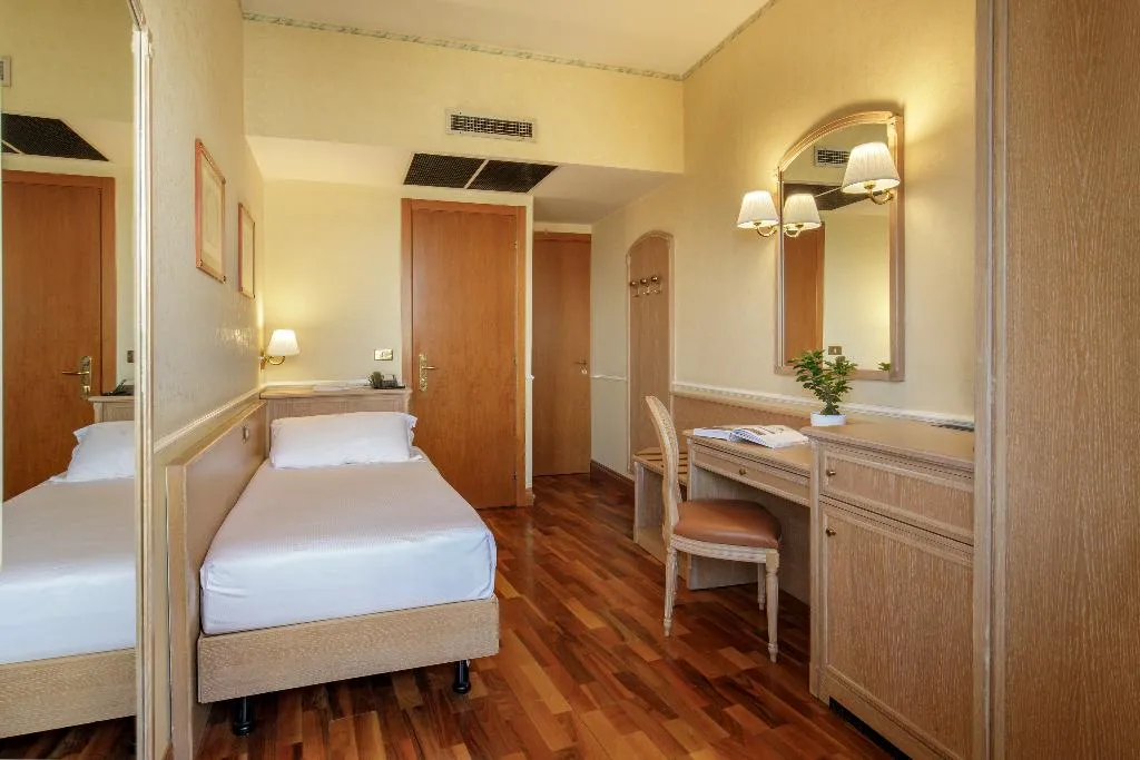 SINGLE STANDARD Room, Santa Costanza, Rome