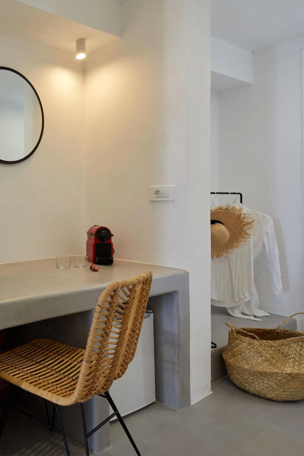 Room, Symmetry Suites, Santorini