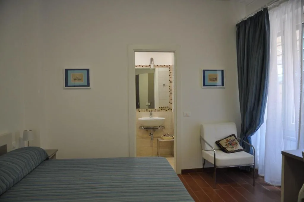 Room, B B Five Roma, Rome