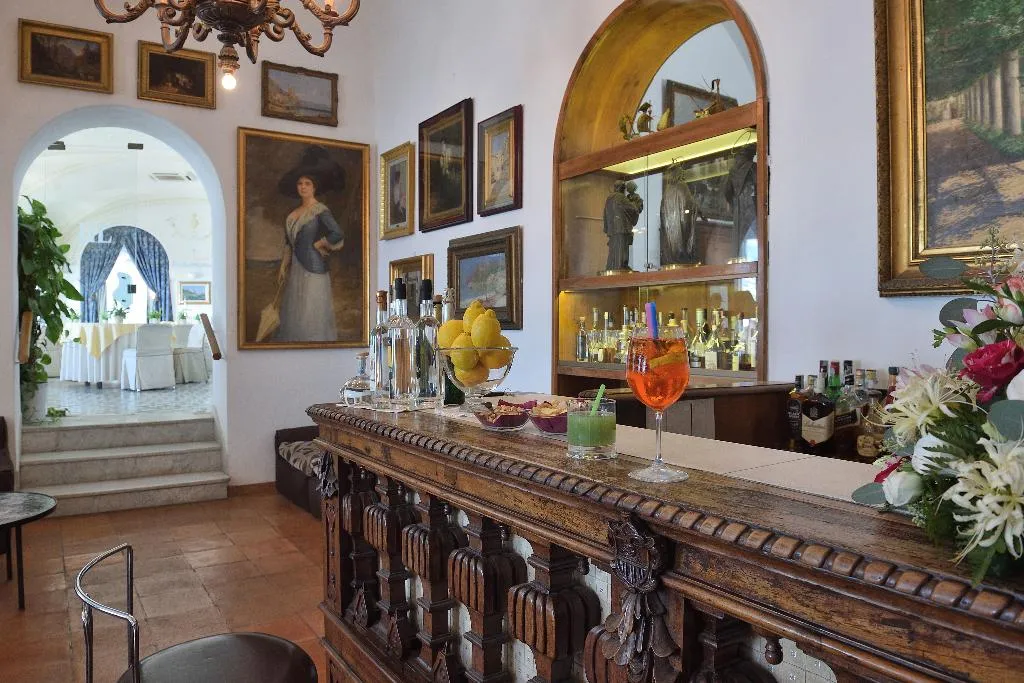 Bar, Luna Convento, Naples