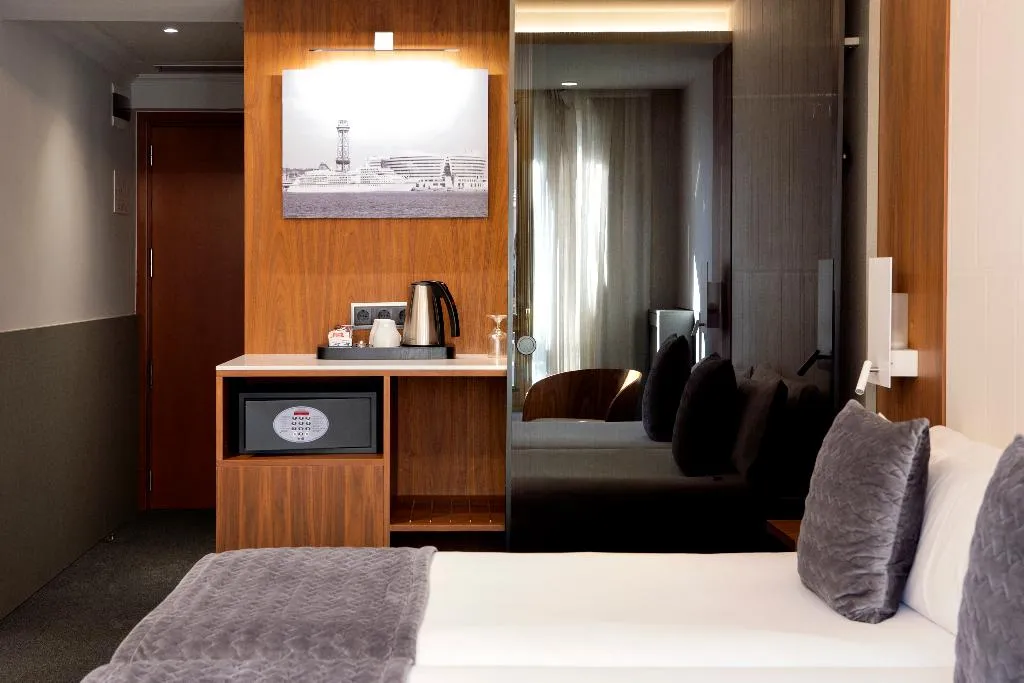 Double or Twin STANDARD Room, Best Western Premier Hotel Dante, Barcelona