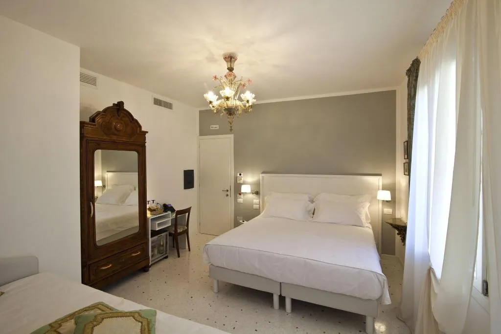Room, Chiara Lodge, Venice