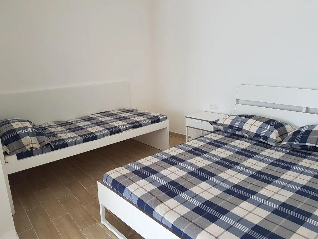 Room, Il Paradiso Sul Mare, Rome
