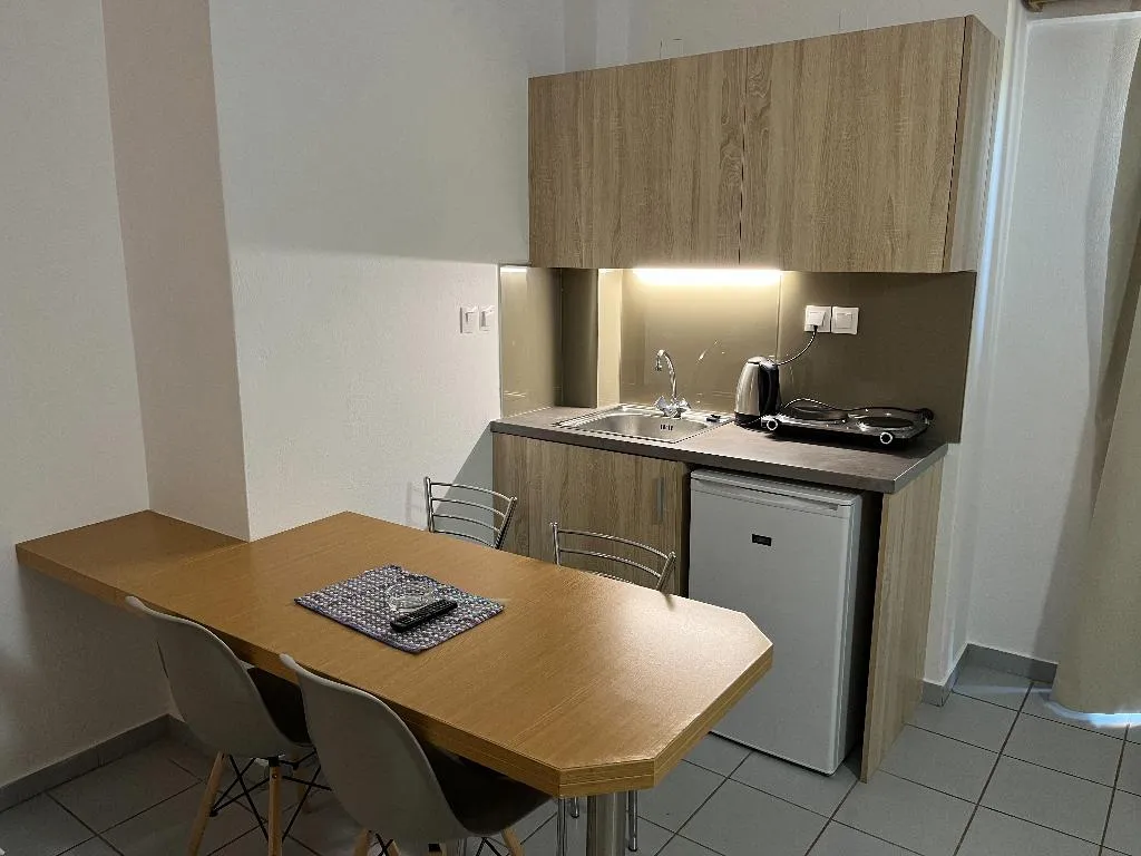 APARTMENT CAPACITY 3 Room, Acropolis Apartments, Crete