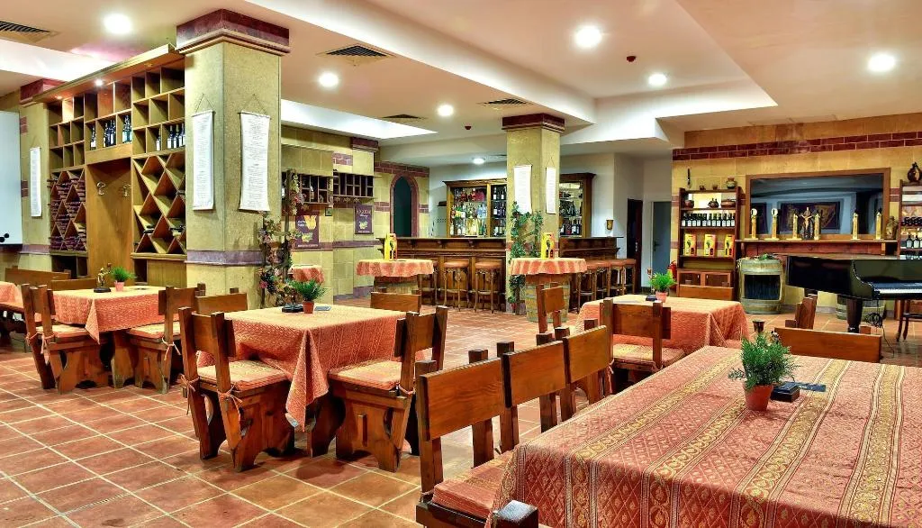 Restaurant, Estreya Palace & Residence, Varna