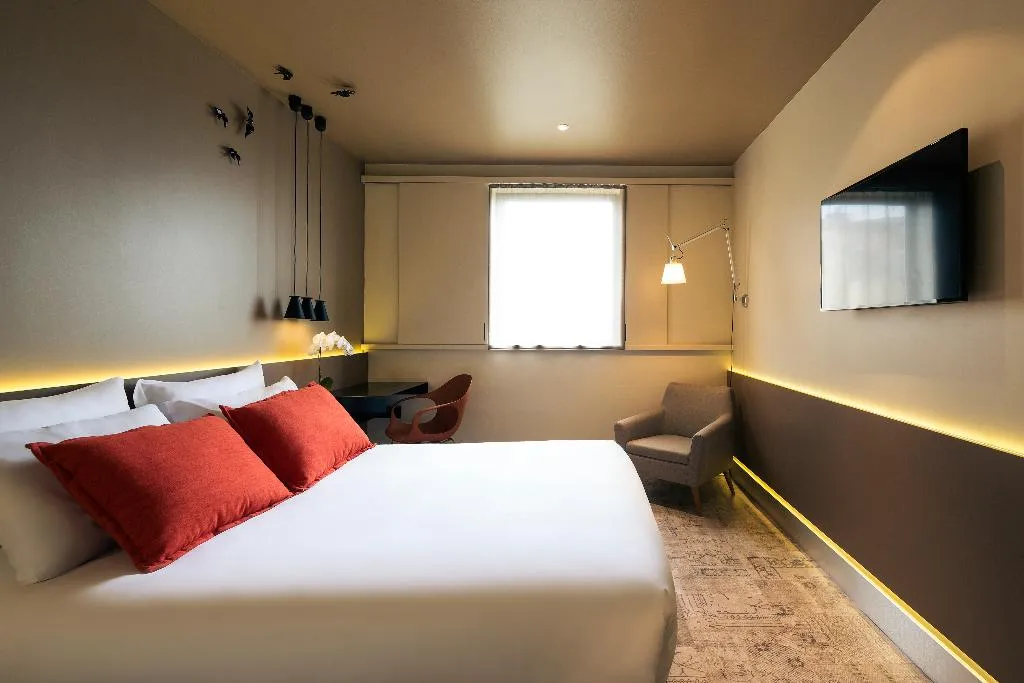 DOUBLE WITH DOUBLE BED Room, Mercure Porto Centro Santa Catarina, Porto