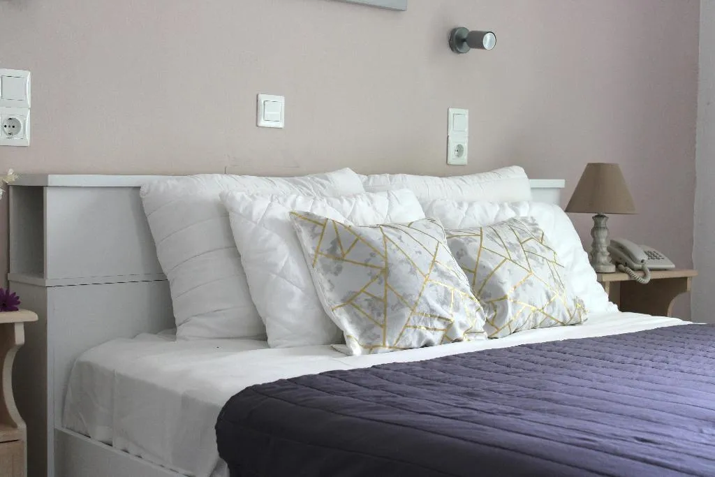Double or Twin MOUNTAIN VIEW Room, Tropicana Inn, Athens