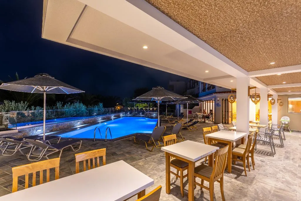 Pool, Anna Maria Village, Crete