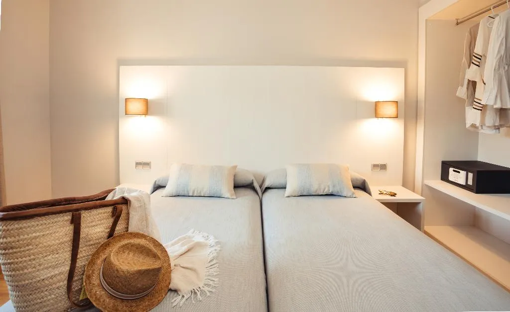 APARTMENT ONE BEDROOM Room, Minura Cala Galdana & Apartamentos d´Aljandar, Menorca