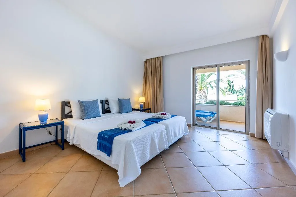 APARTMENT ONE BEDROOM WITH AIR CONDITIONING Room, Vila Palmeira, Algarve