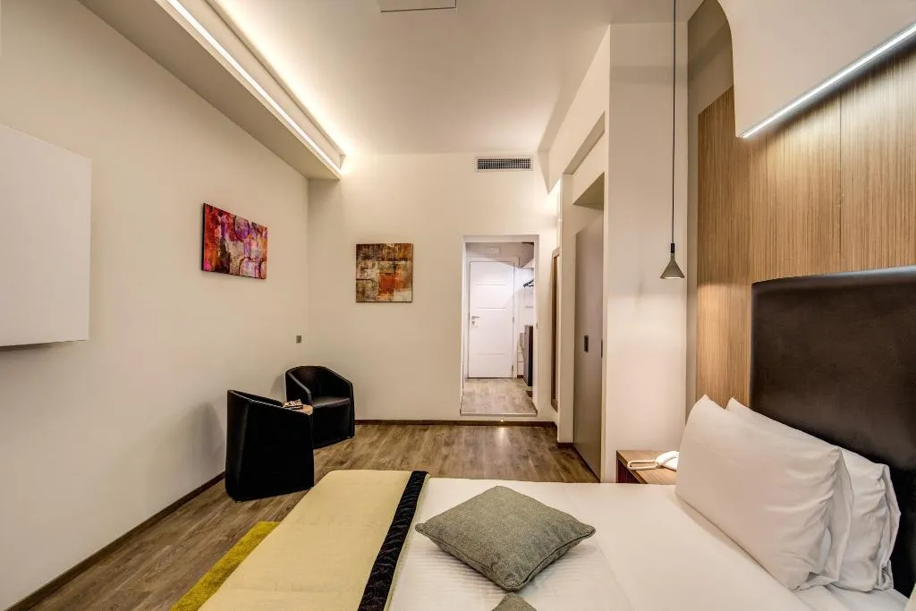 DOUBLE DELUXE Room, Trevi Collection, Rome