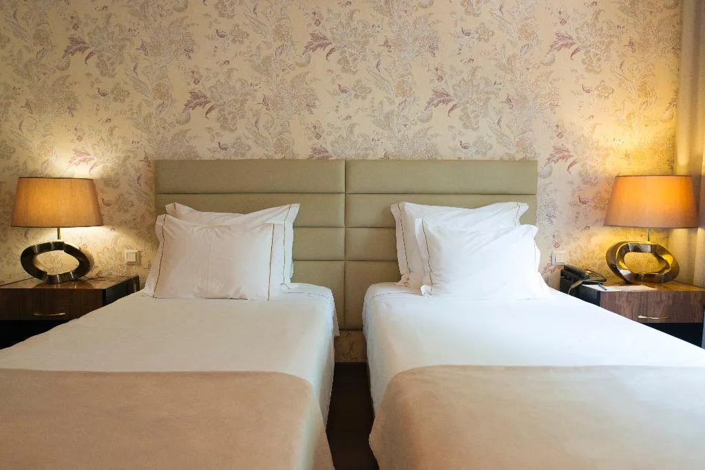 Double or Twin STANDARD Room, Hotel Lis Batalha, Porto