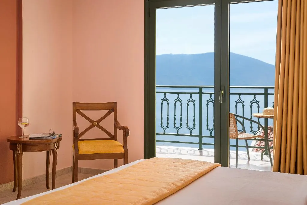 VILLA TWO BEDROOMS WITH PRIVATE POOL Room, Kefalonia Bay Palace by GHH, Kefallinia