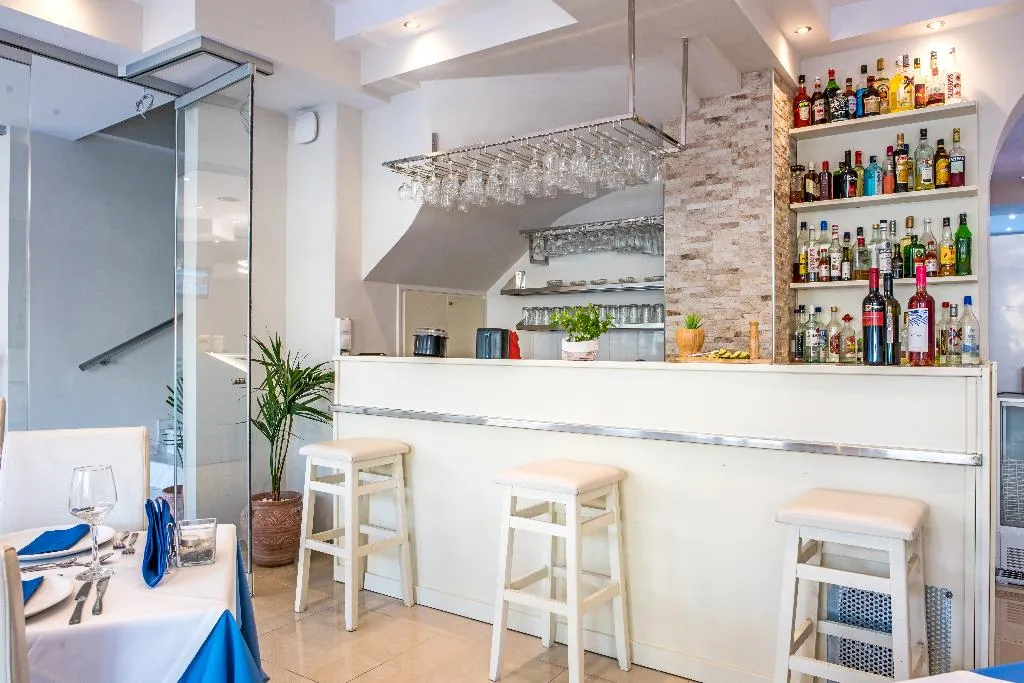 Bar, Palotel Gouvia Hotel, Corfu