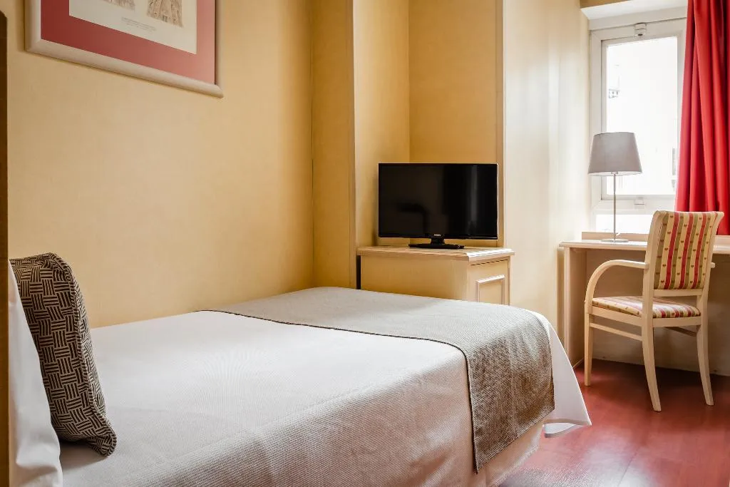 SINGLE STANDARD Room, Sunotel Junior, Barcelona