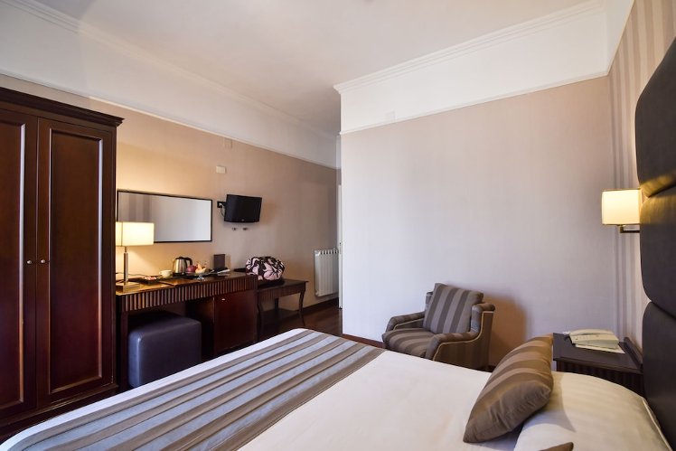 Hotel Palma, Naples