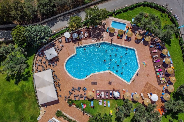 Evia Riviera Resort, Athens