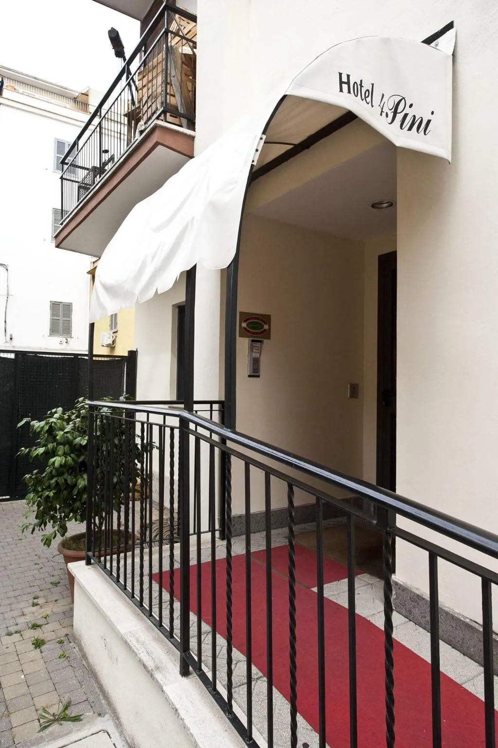 General view, Hotel 4 Pini, Rome